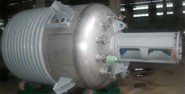 反應(yīng)釜表面的防腐防銹處理：