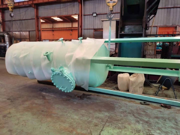 操作液化石油氣儲(chǔ)罐有哪些注意事項(xiàng)：