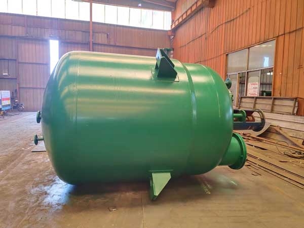 定時清洗搪玻璃反應釜的重要性